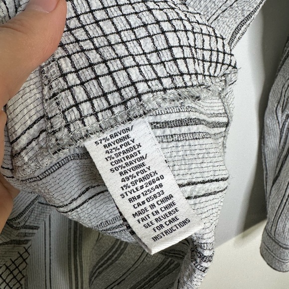 Habitat White Black Textured Striped Buttoned Blouse Size Small - Picture 8 of 8